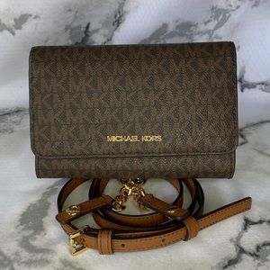 Medium Micheal Kors Phone Crossbody with Detachable Strap